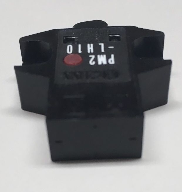 1 Stück neuer SunX Sensor PM2-LH10  UPM2LH10 
